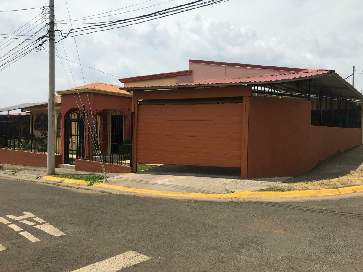 Bed and Breakfast Casa del Suizo Desamparados  Exterior foto